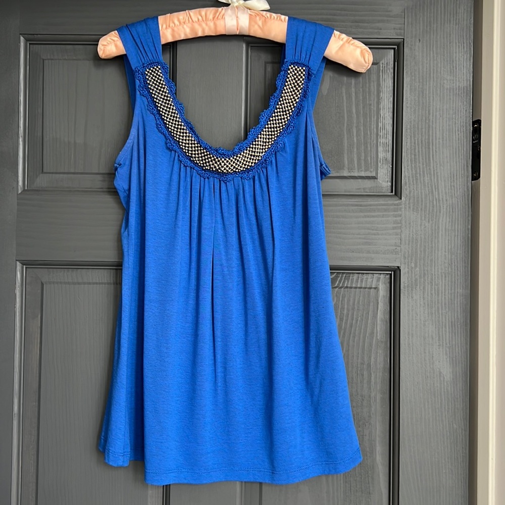 Bobeau blue top w embroidered metal detail, size small